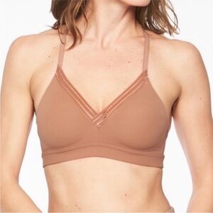 Athleta Everyday Bra in Powervita Medium